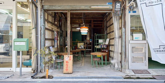 【8月12日(火)】西成エリア「喫茶あたりや」レジデンスプログラム開始／喫茶あたりや2階 展示替えのお知らせ